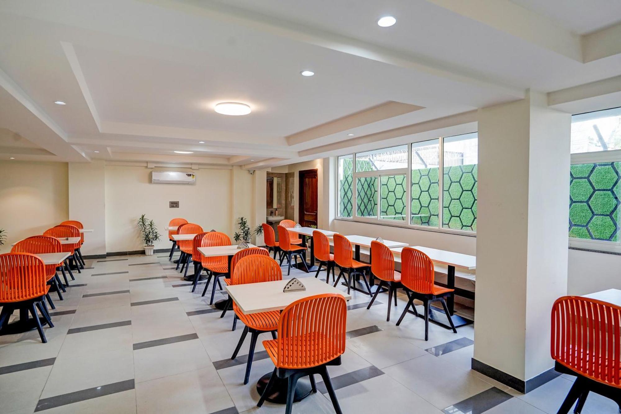 Hotel O Parkinn คูร์เคาน์ ภายนอก รูปภาพ