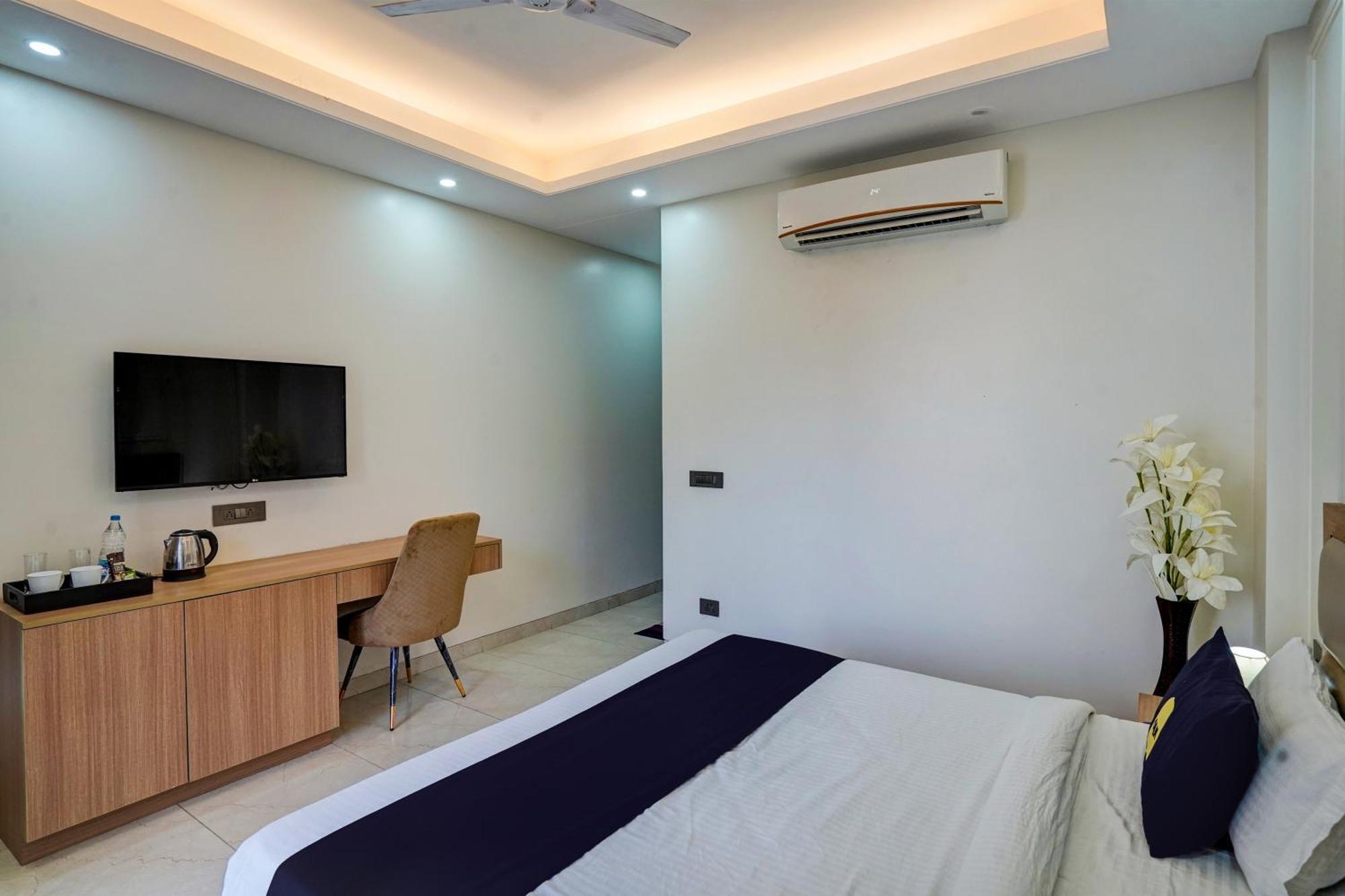 Hotel O Parkinn คูร์เคาน์ ภายนอก รูปภาพ