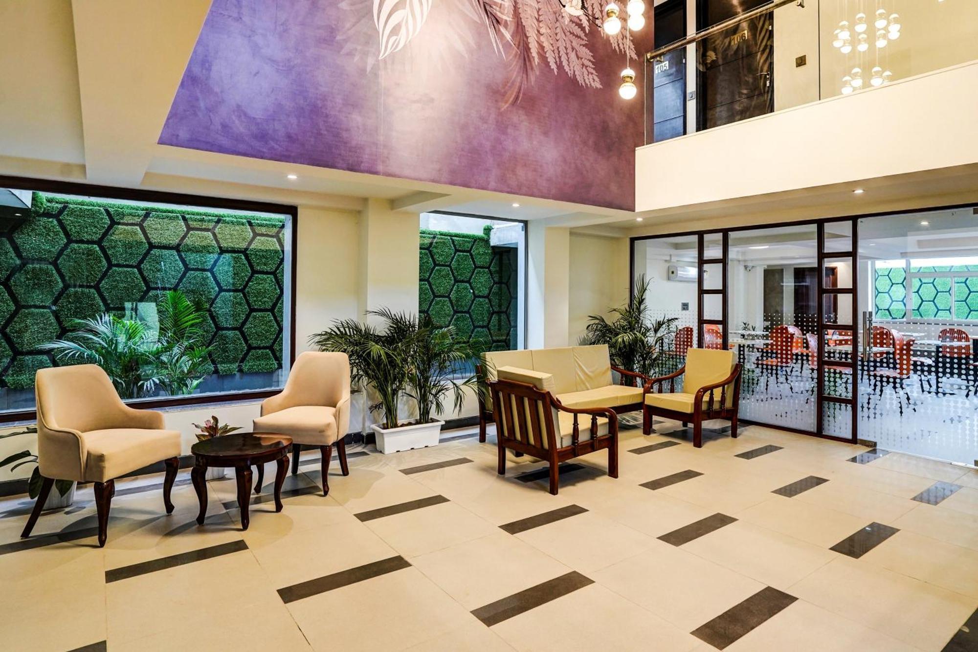 Hotel O Parkinn คูร์เคาน์ ภายนอก รูปภาพ