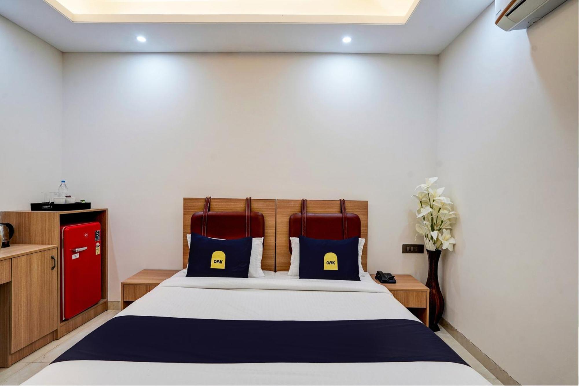 Hotel O Parkinn คูร์เคาน์ ภายนอก รูปภาพ