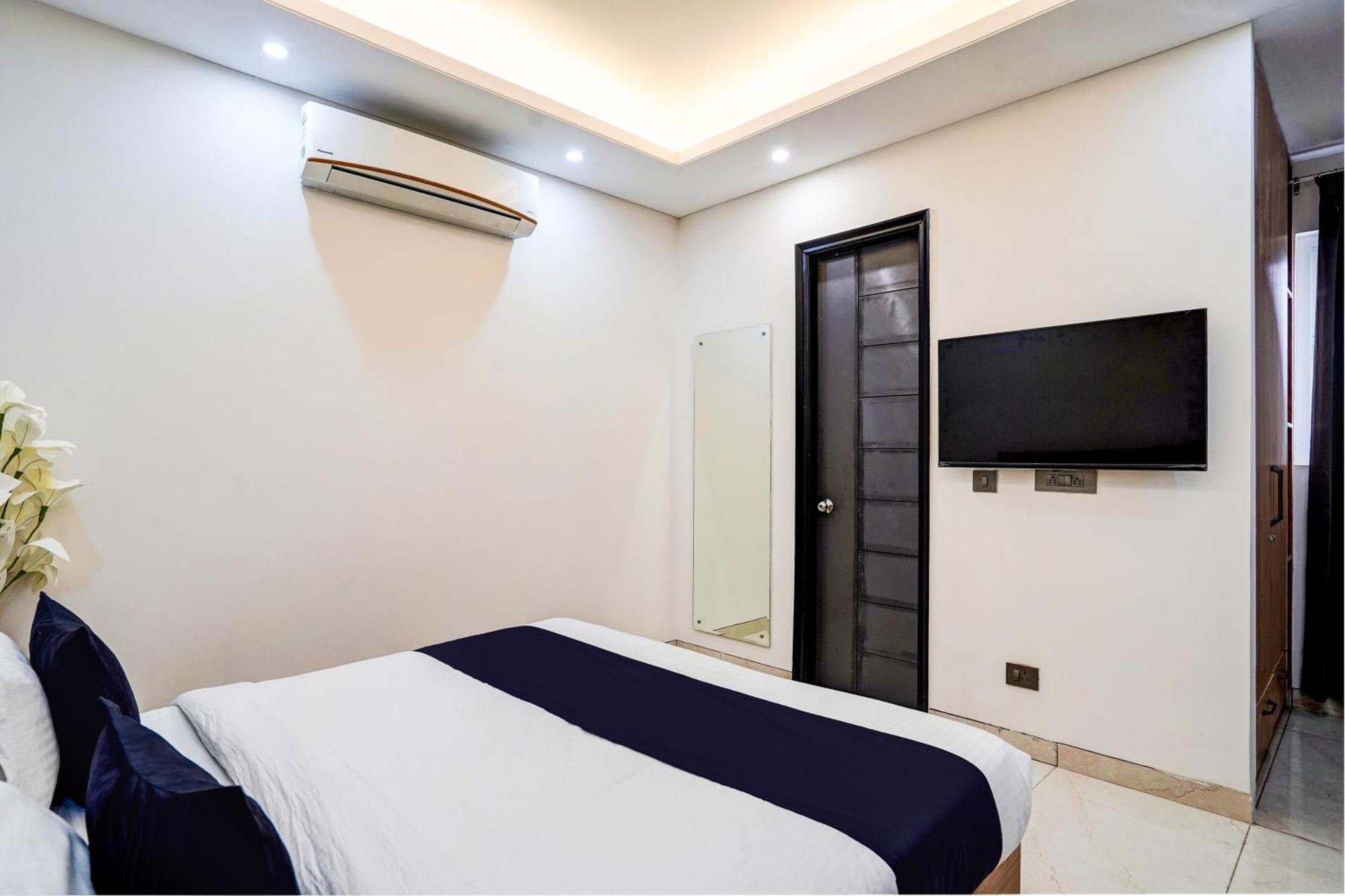 Hotel O Parkinn คูร์เคาน์ ภายนอก รูปภาพ